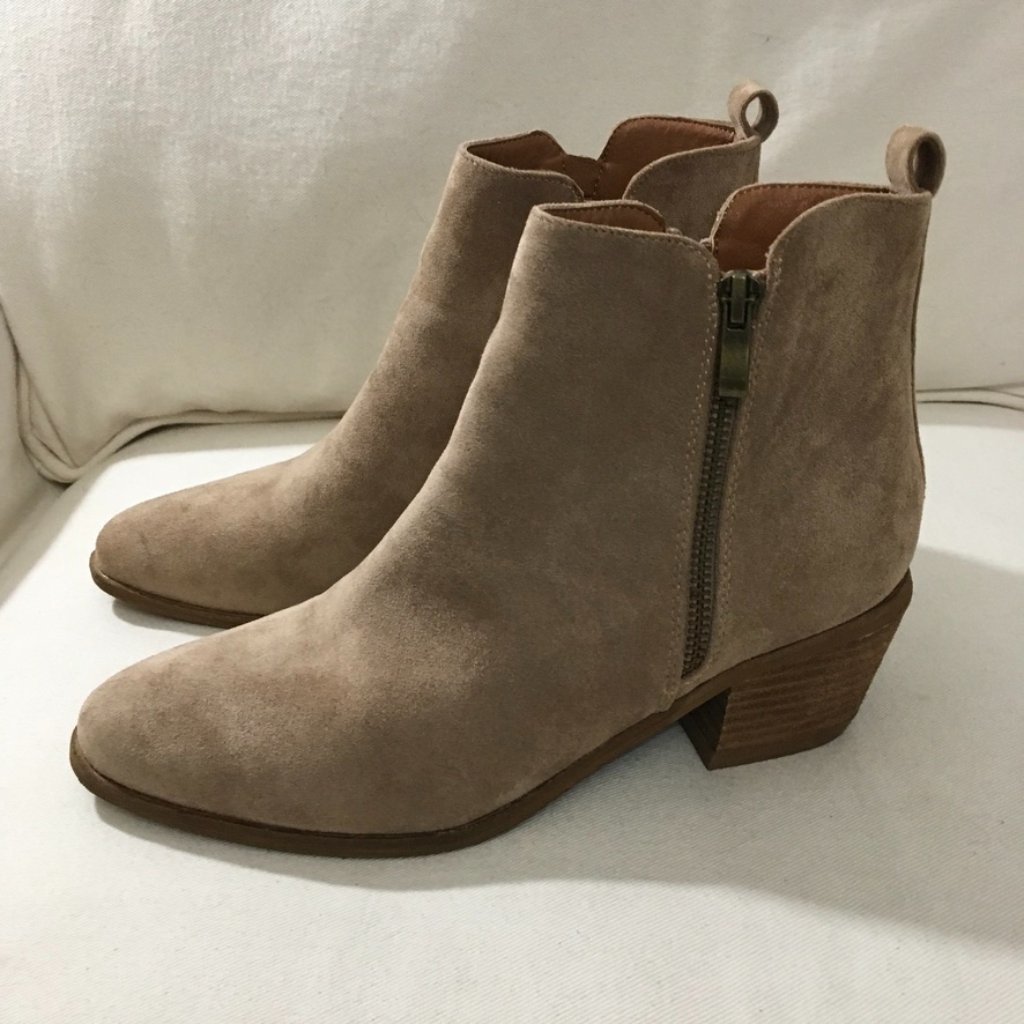 Beast Fashion Women's Rachel Ankle Bootie Nwot